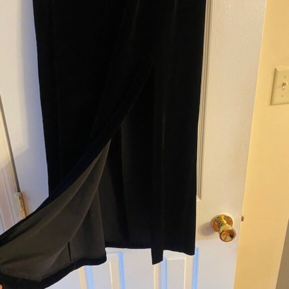 R&K Evening Black Velvet High front Slit Stretch Formal Long Maxi Skirt Size 12 - Picture 2 of 7